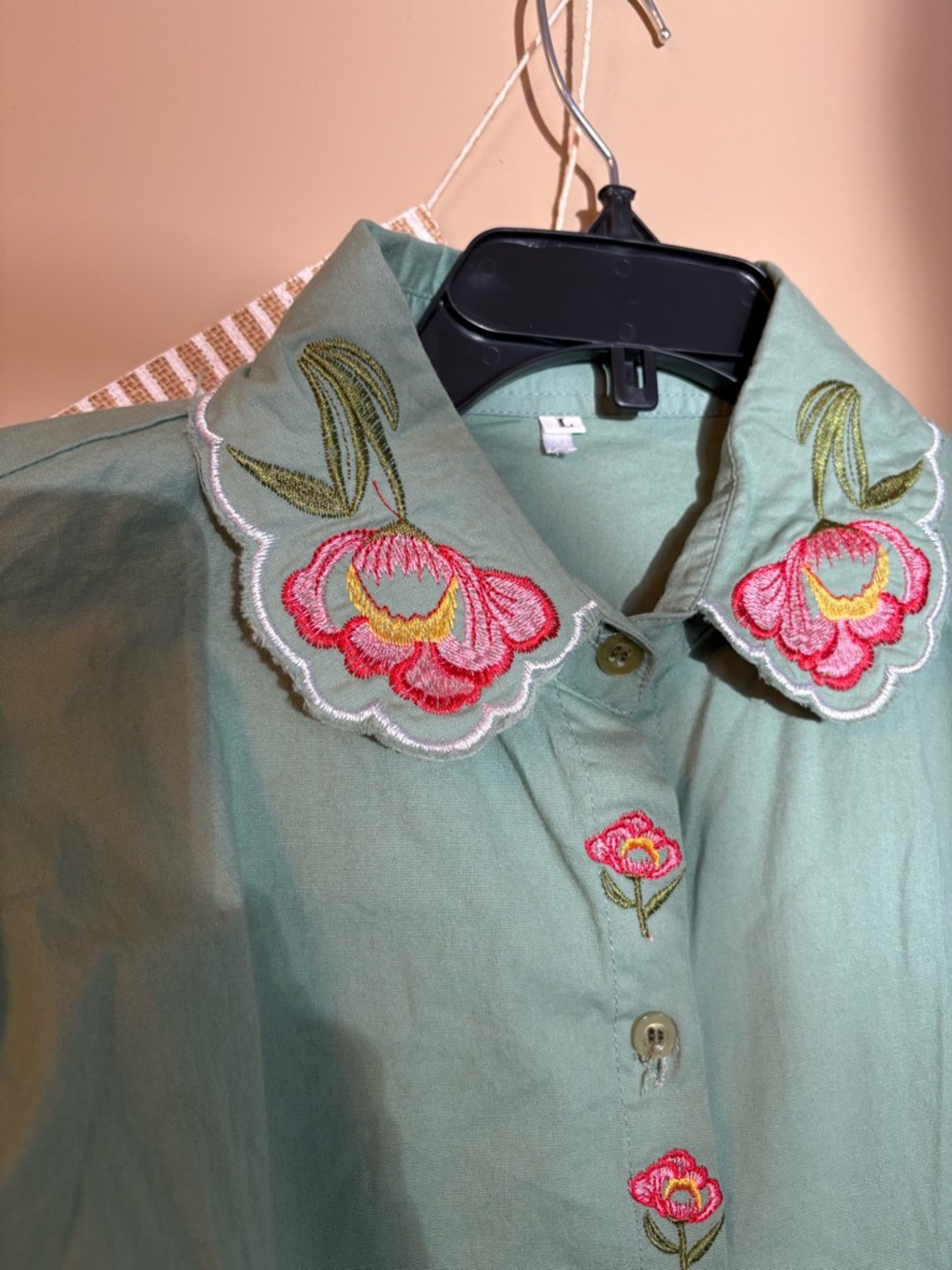 Sage Green Floral Embroidered Blouse Vintage Style - Picture 3 of 7